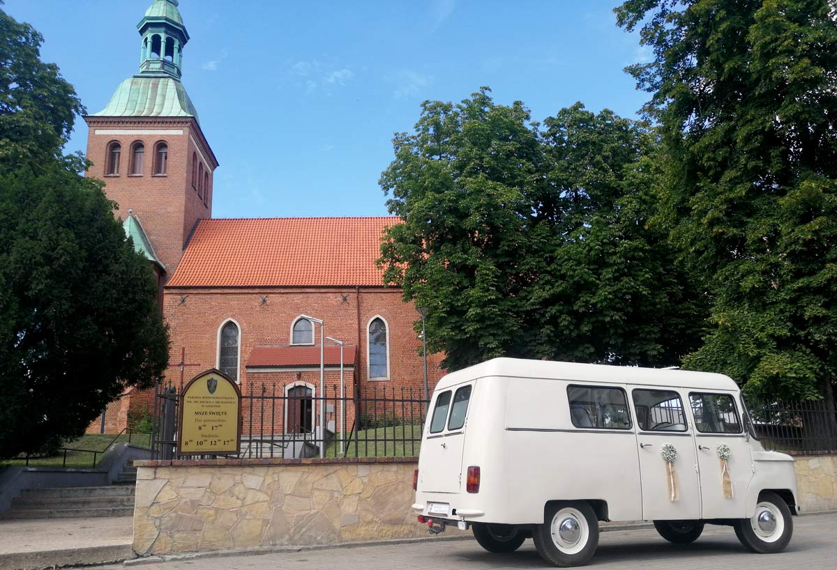 nasze auto na slubie gniezno i karczma na lednicy 3